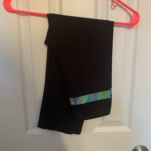 Love Love Dream. Leggings 3/4 leg length. Small. Black with multi color band.